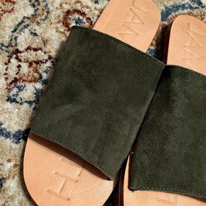 Like new Leather JAMES SMITH  OFF DUTY Suede OLIVE COLOR SLIDES SZ 7-7.5…